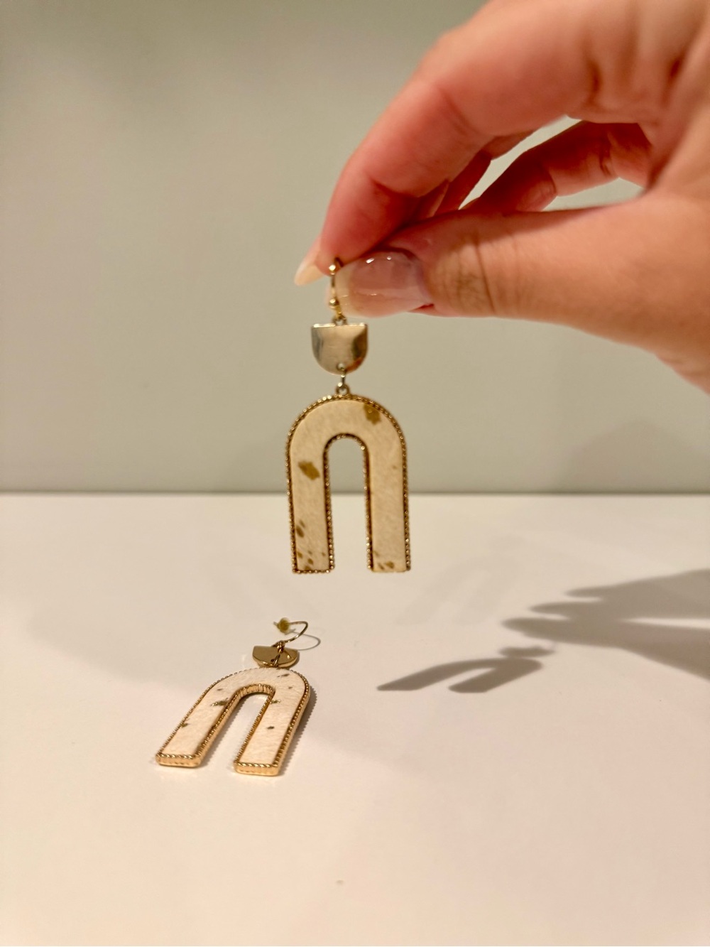 Gold-Trim Cream Arch Dangle Earrings